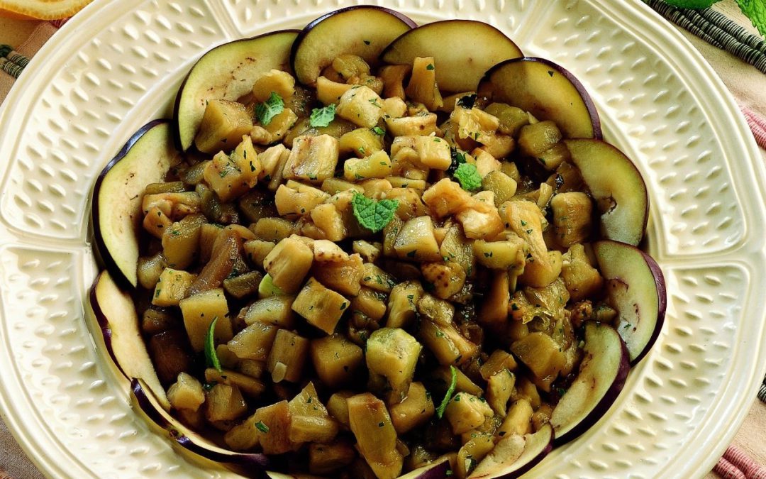 Melanzane al vapore con erbette