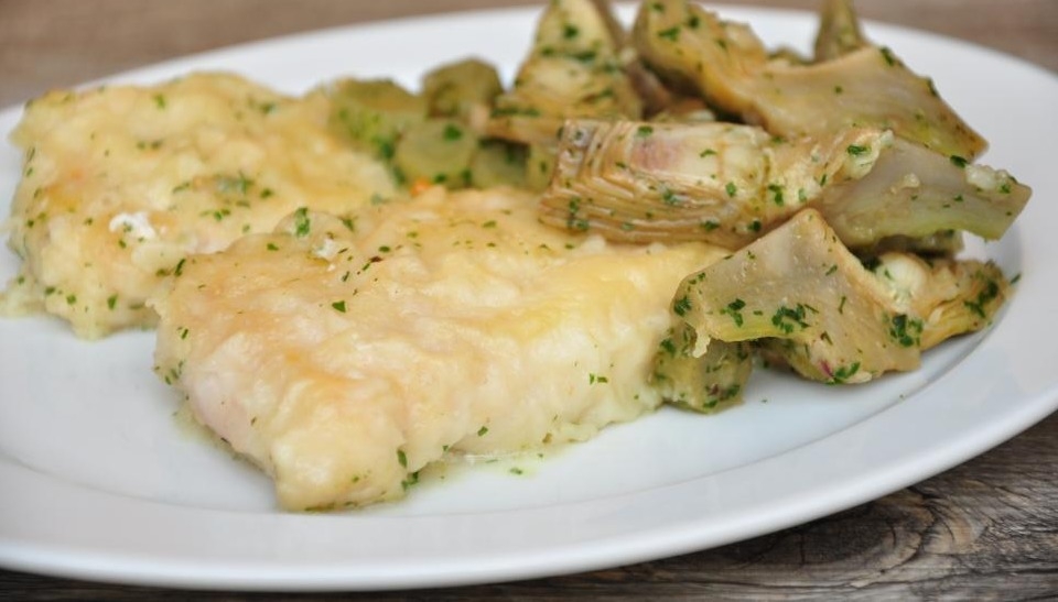 Carpaccio tiepido di pesce bianco con insalata di carciofi